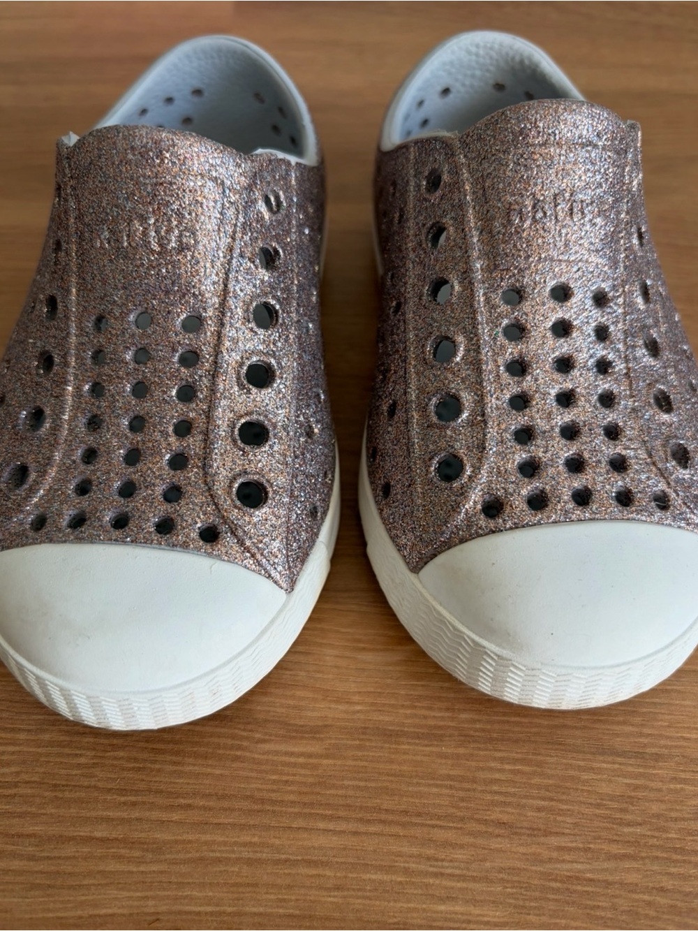 Toddler Girls Native Rose Gold Metallic Slip-On Sneakers
